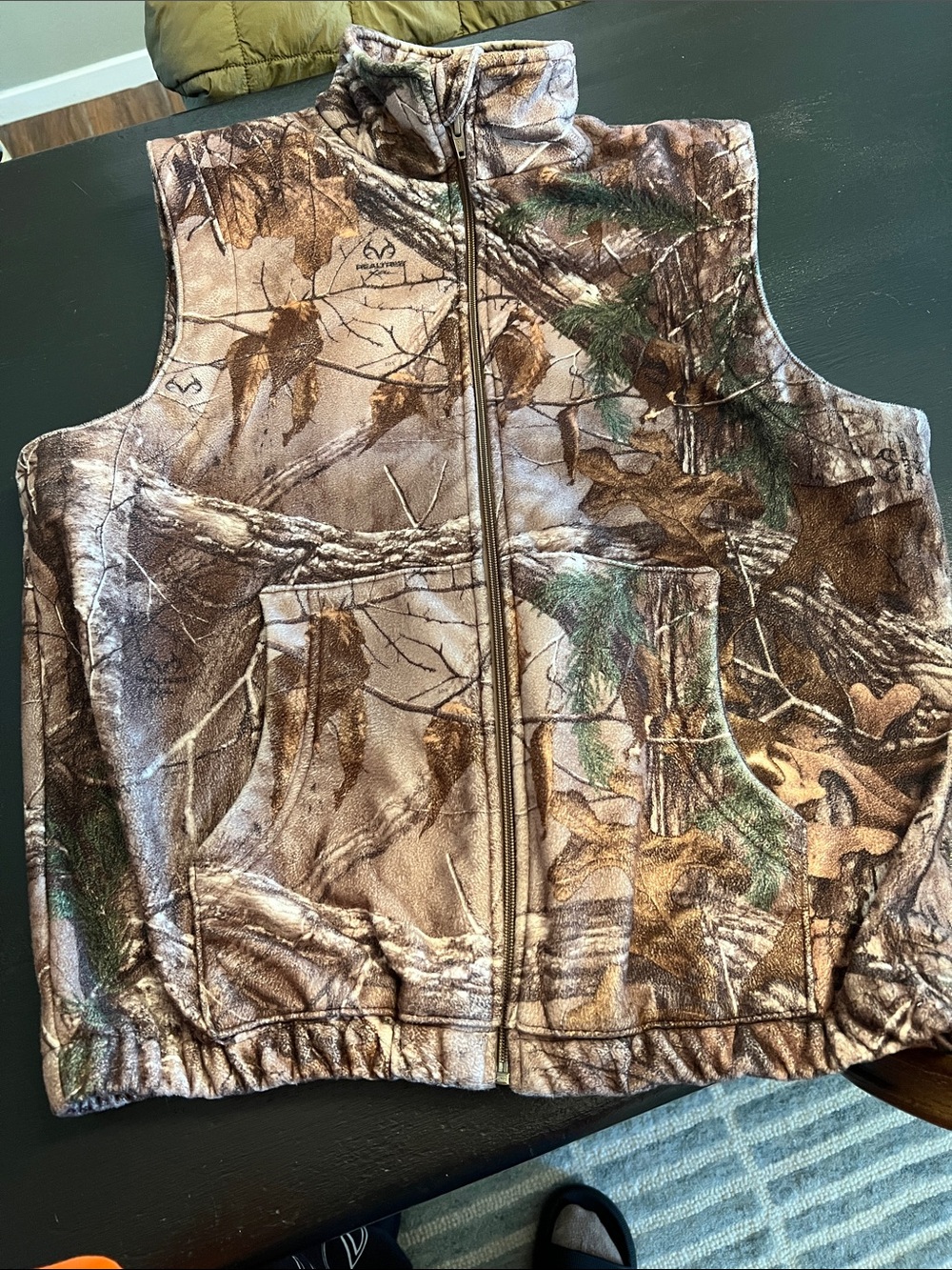 Realtree Hobbs Tree Camo Fleece Vest large